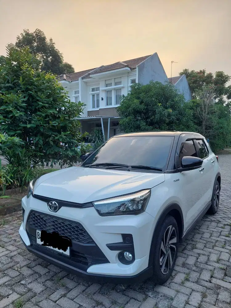 Raize Turbo 1.0G AT 2022 MATIC two tone