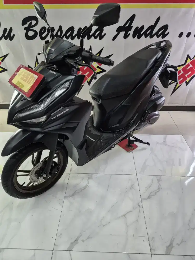 New vario 125 iss keyless matte