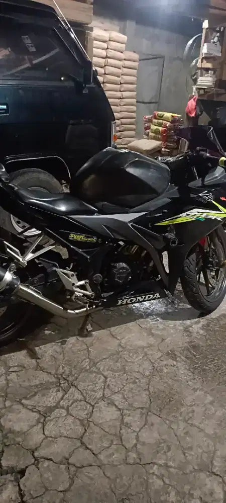 Cbr 150 facelift