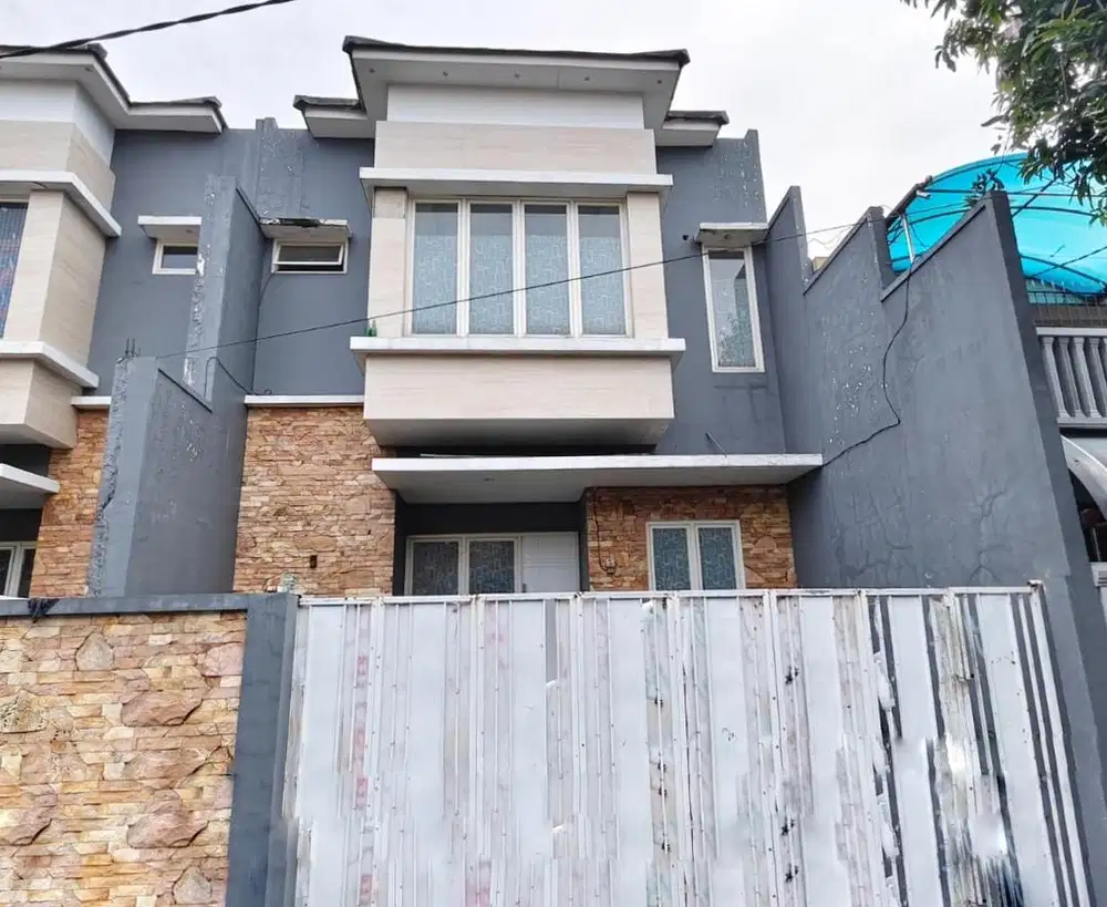 Rmh 2lt (8x15) di Karah Agung