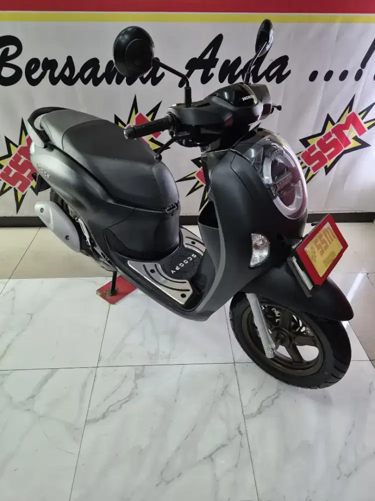 H new scoopy Prestige km 10.000