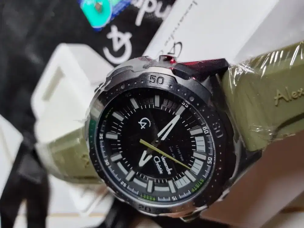 Jam Alexander cristy cowok 9370MH
GARANSI RESMI 
(BARU) JUAL MURAH