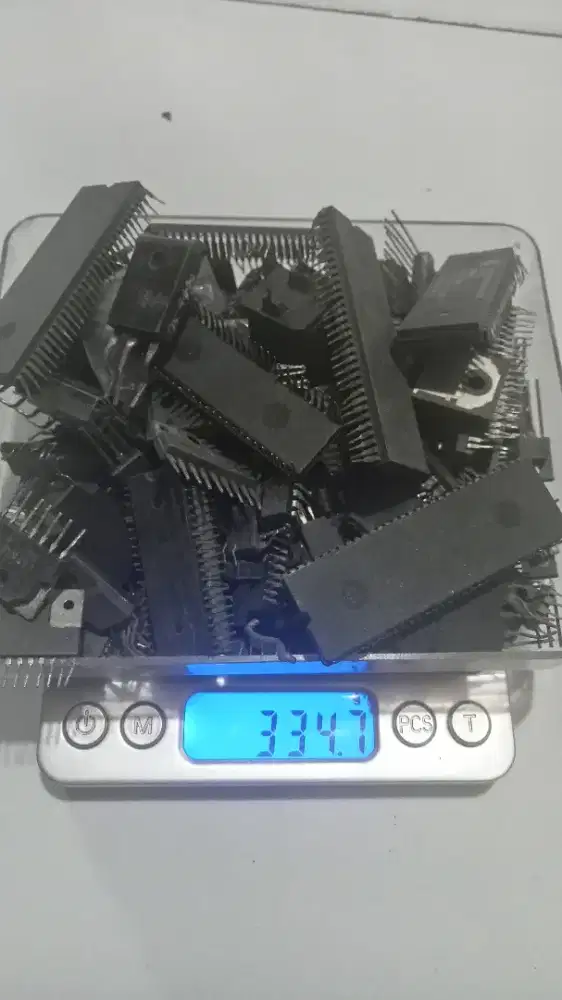 Di cari di beli IC kelabang transistor bekas copotan