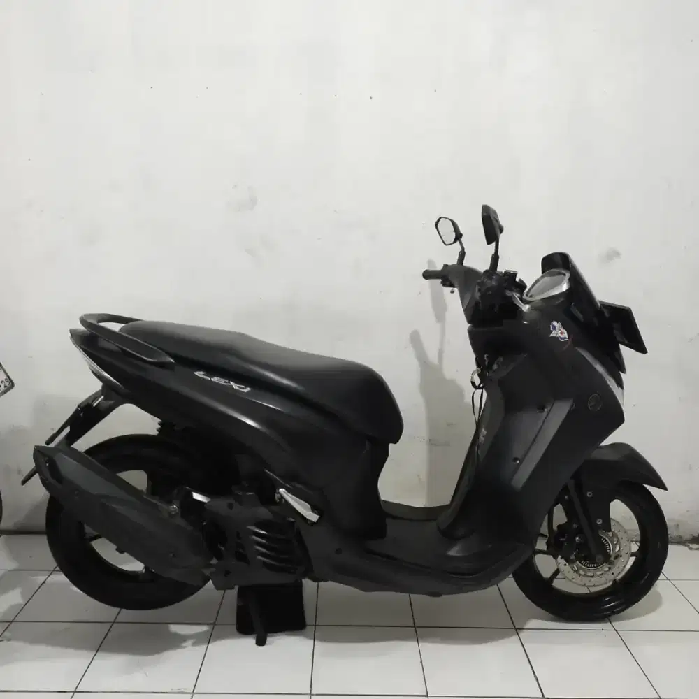 Yamaha LEXI non ABS 2018 Mesin Aluss Lengkap Bagus