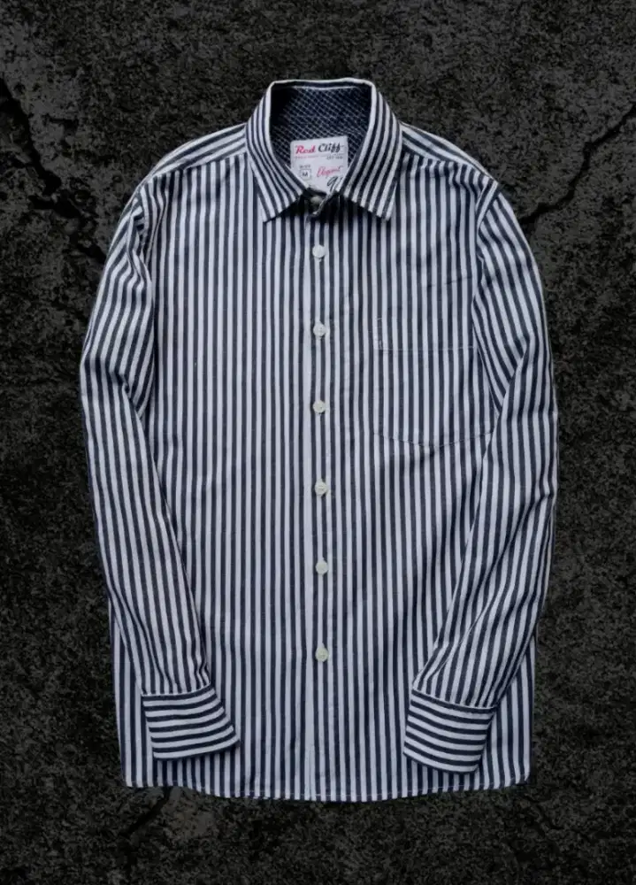 KEMEJA PANJANG RED CLIFF SALUR PUTIH HITAM, SIZE :  M (LD106, P70)
