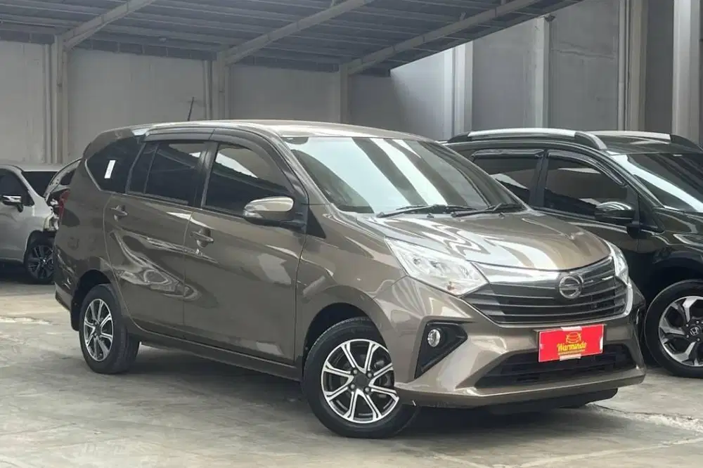 Daihatsu Sigra 1.2 R Matic Tahun 2021 coklat AT DP minim 16 juta