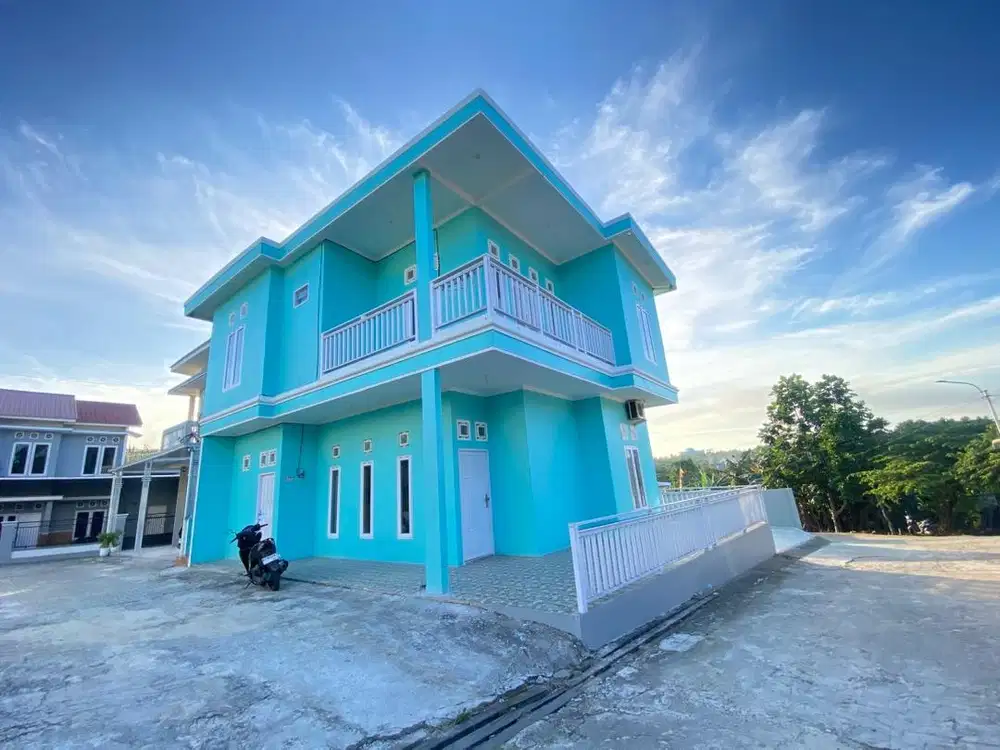 RUMAH BARU JADI, FULL FURNISHED TENGAH KOTA. ANTI BANJIR