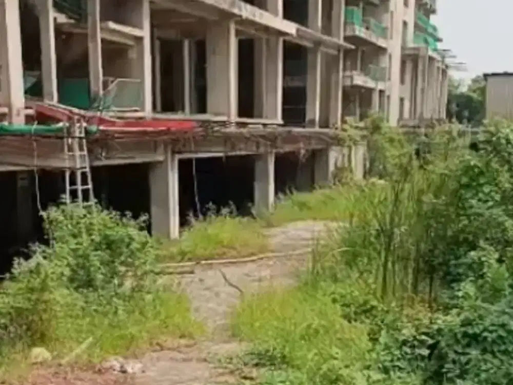 DIJUAL TANAH / GEDUNG APARTEMEN DI YOS SUDARSO TANJUK PRIOK JAKARTA UTARA