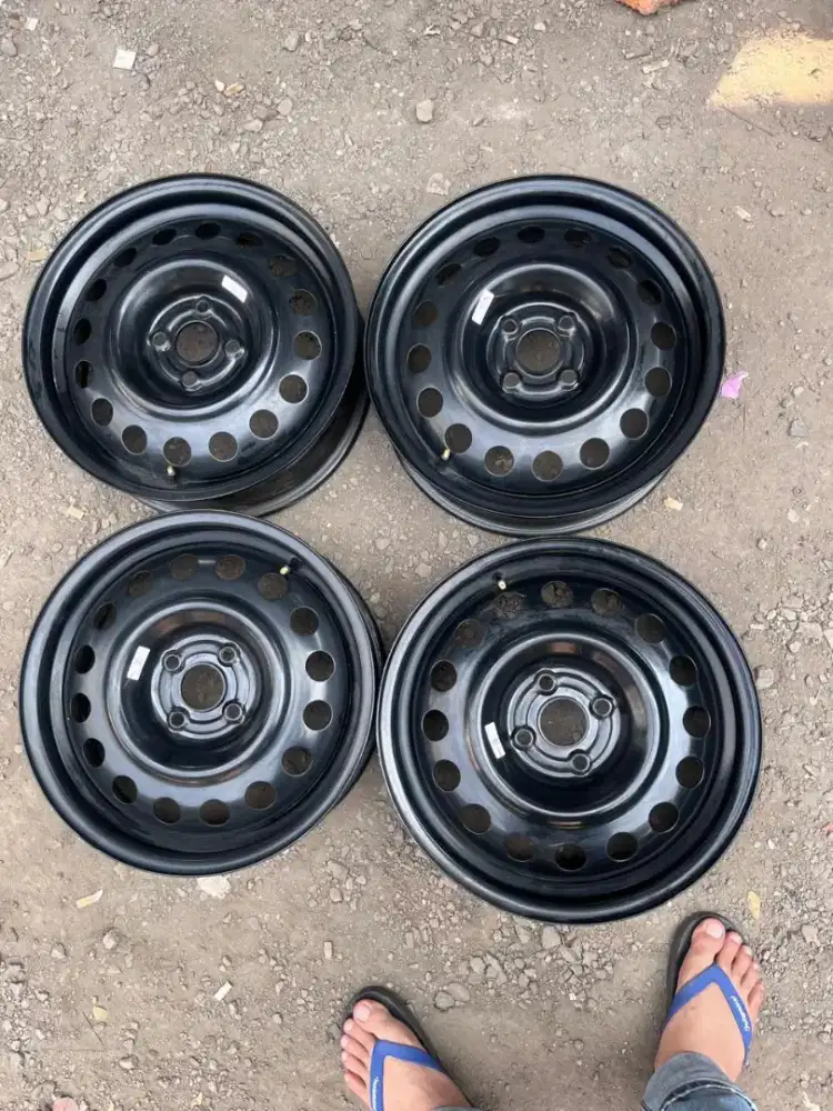 Velg kaleng Vinvast ring 16 pcd 4x100 4pcs