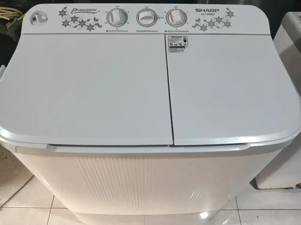 Mesin cuci Sharp 2tabung 9kg istimewa mulus normal dan masih orisinil