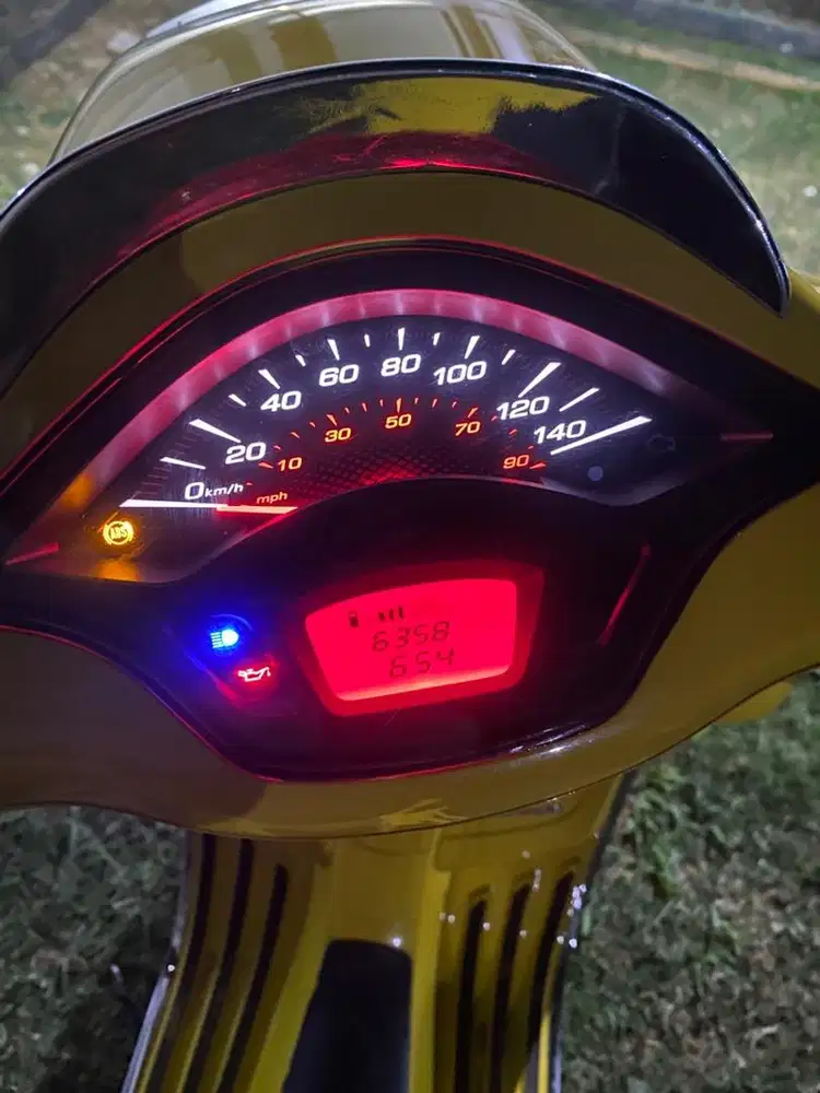 di jual vespa sprint km low rendah minus pemakain