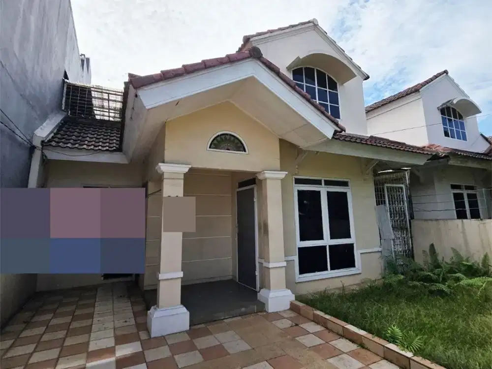 Rumah 1 lantai 3+1 kamar hadap barat daya di Sektor 7C