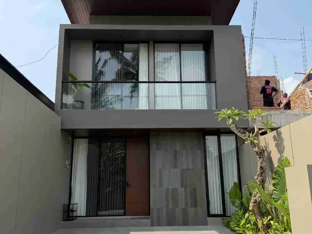 Rumah Baru Full Furnished Jalan Kaliurang Km 10