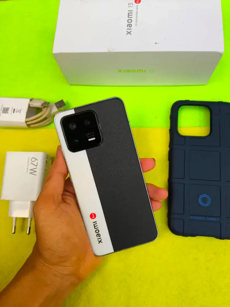 Xiaomi 13 5G 8+8/256 | lengkap | baca deskripsi | Free TWS baseus