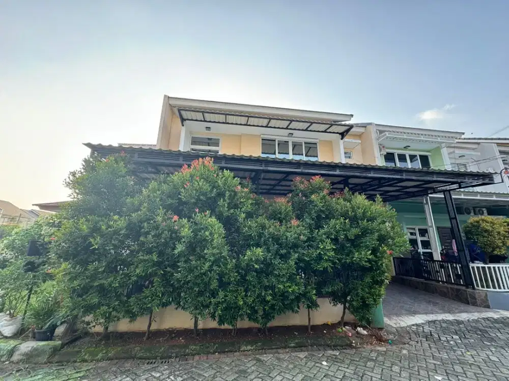 Rumah Hook 2 Lantai 3+2 Kamar di Central Karawaci