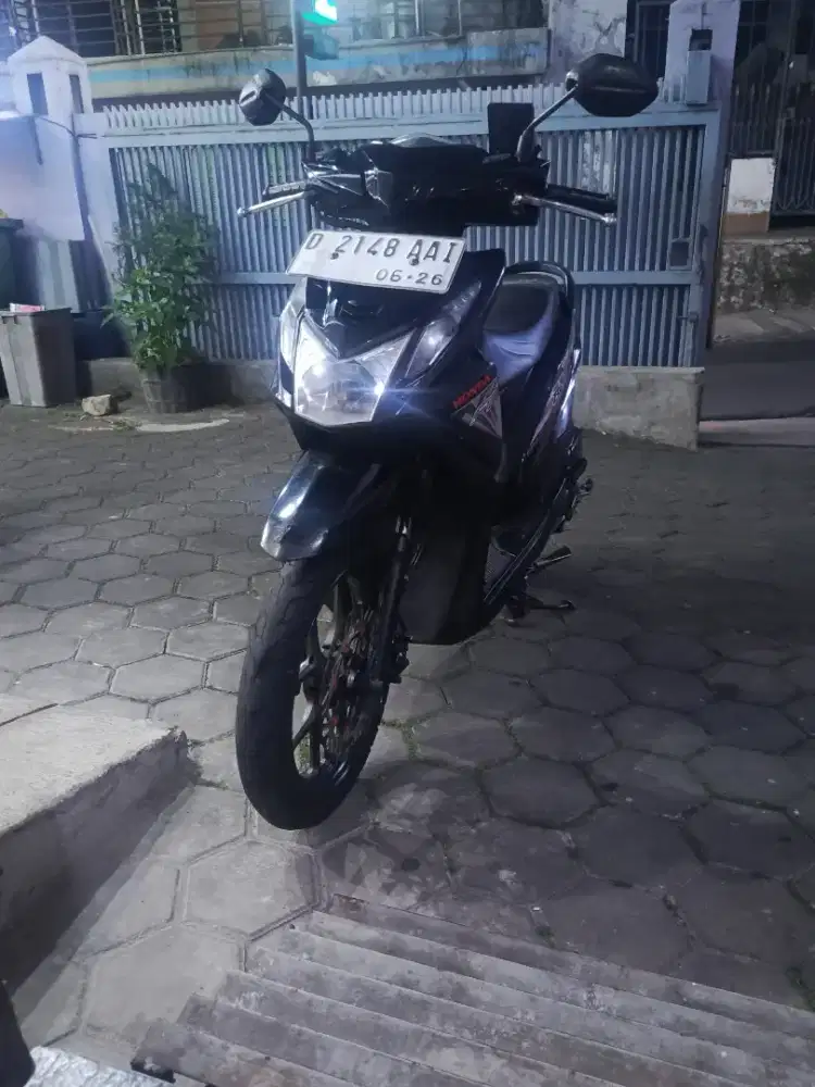 beat esp 2016 hitam