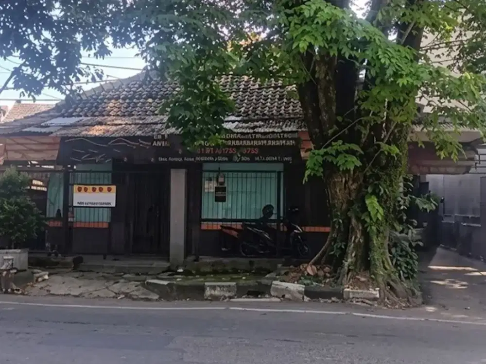 Rumah Jl. Ibu Inggit Garnasih, Pungkur, Regol, Kota Bandung