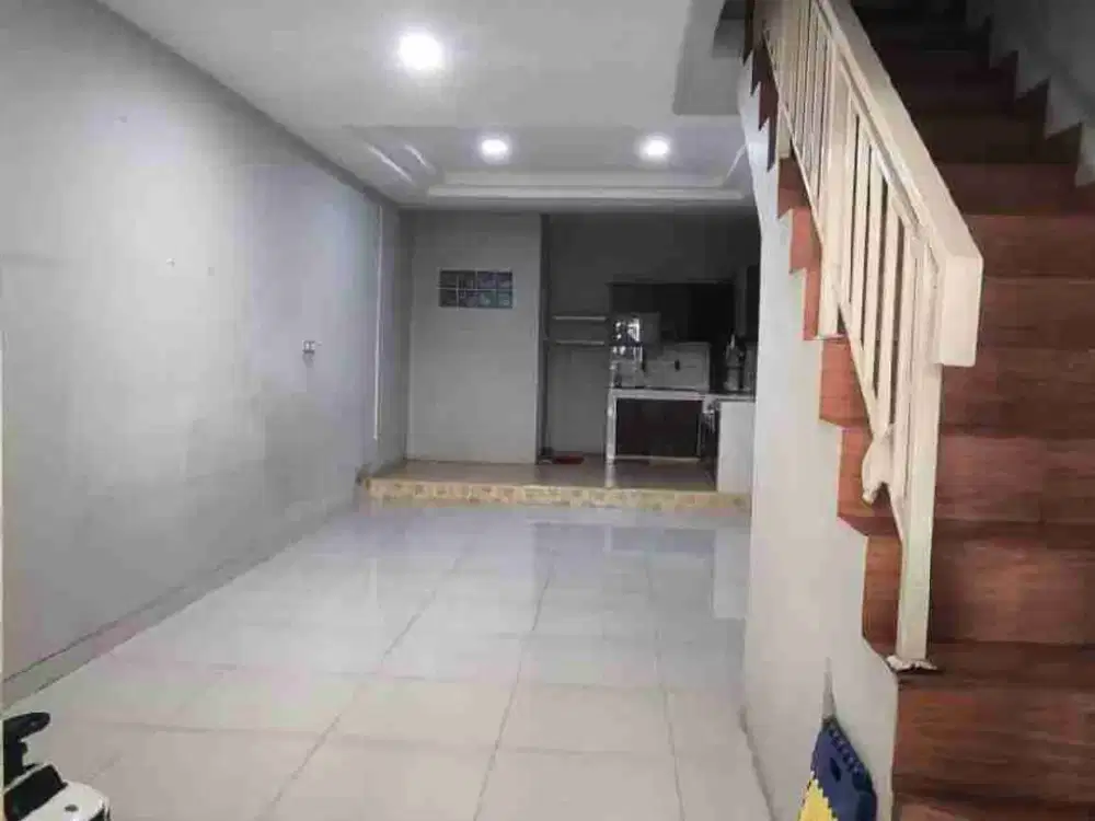 Dijual Rumah Full Renov di Permata Taman Palem