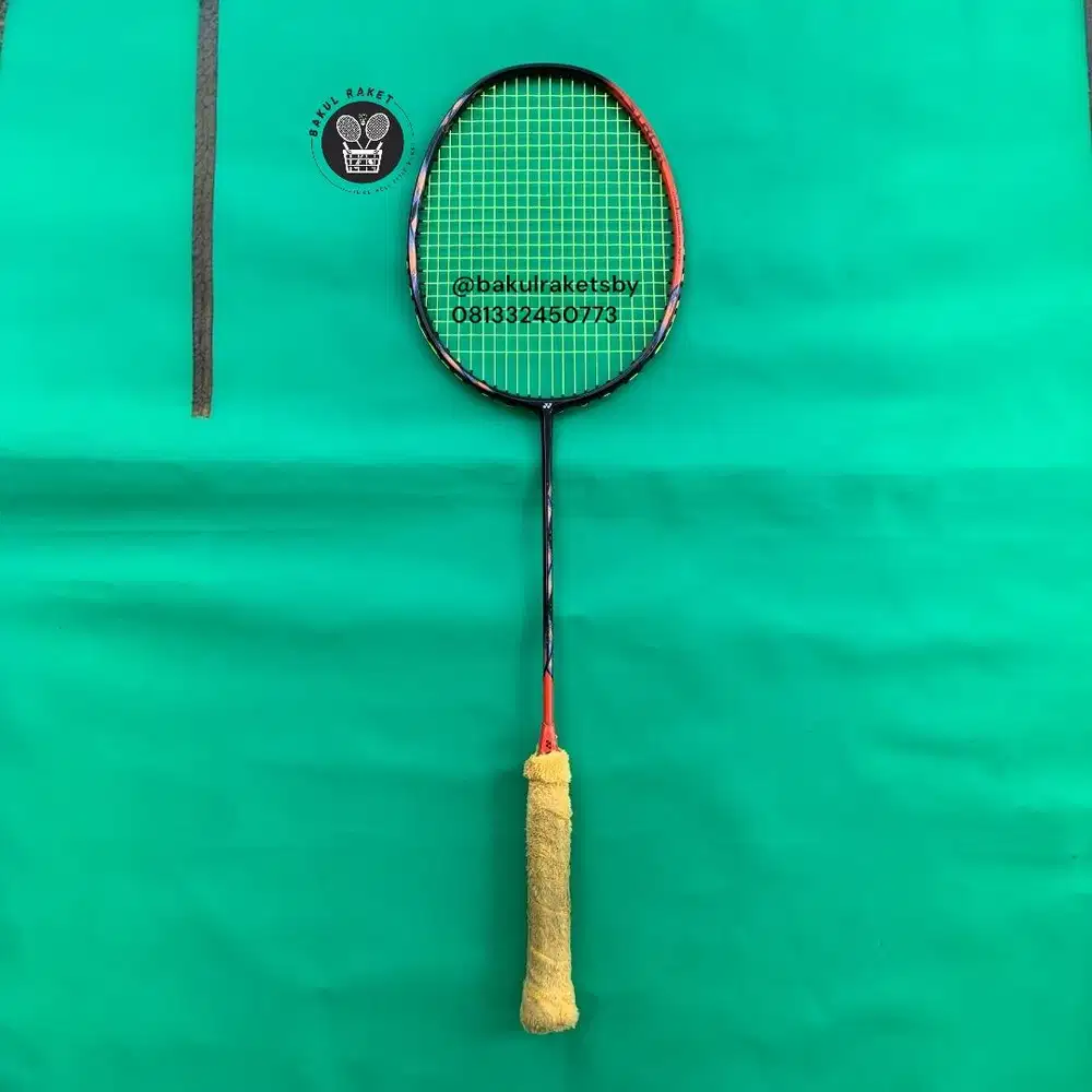 Raket Badminton Yonex Astrox 77 Pro Original Bekas 4UG5