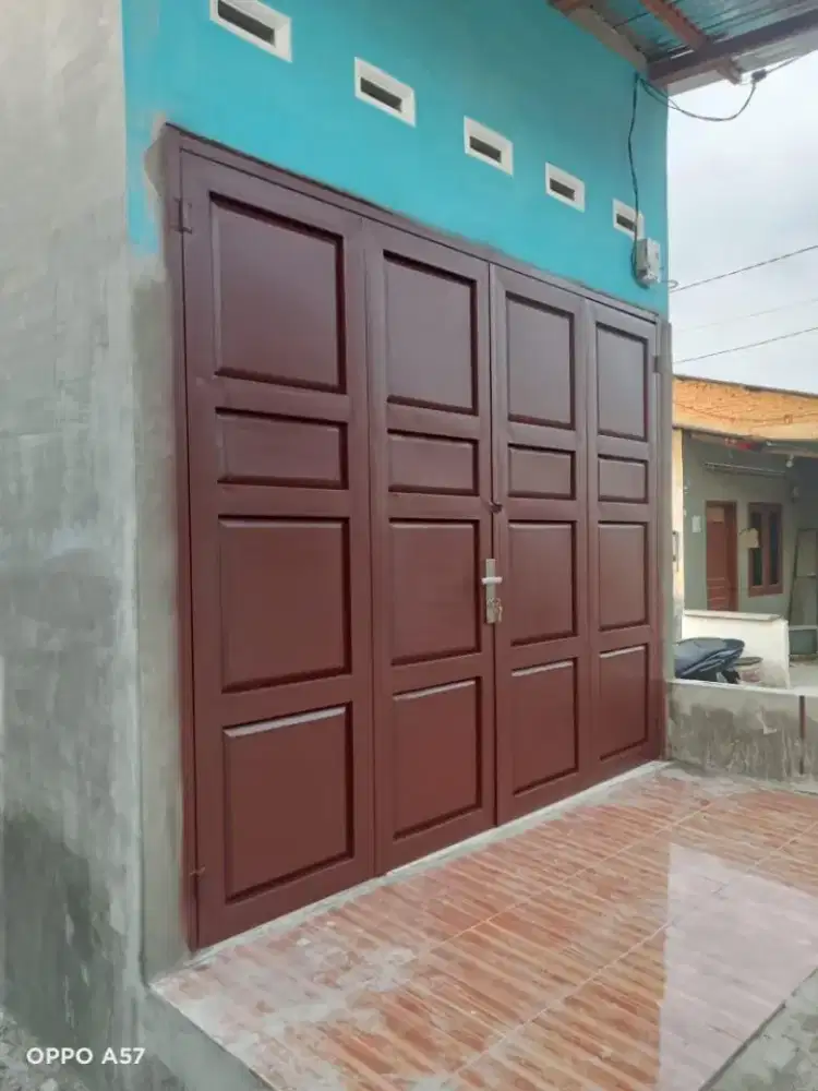 Pintu lipat tempahan