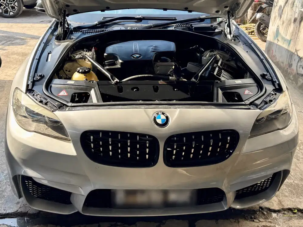 BMW 528i 2012 Bensin