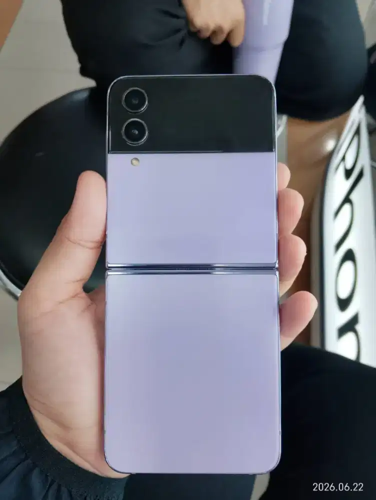 Samsung Z flip 4