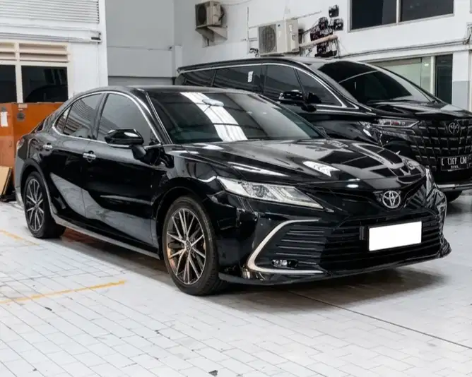 Toyota Camry 2.5 V AT 2023