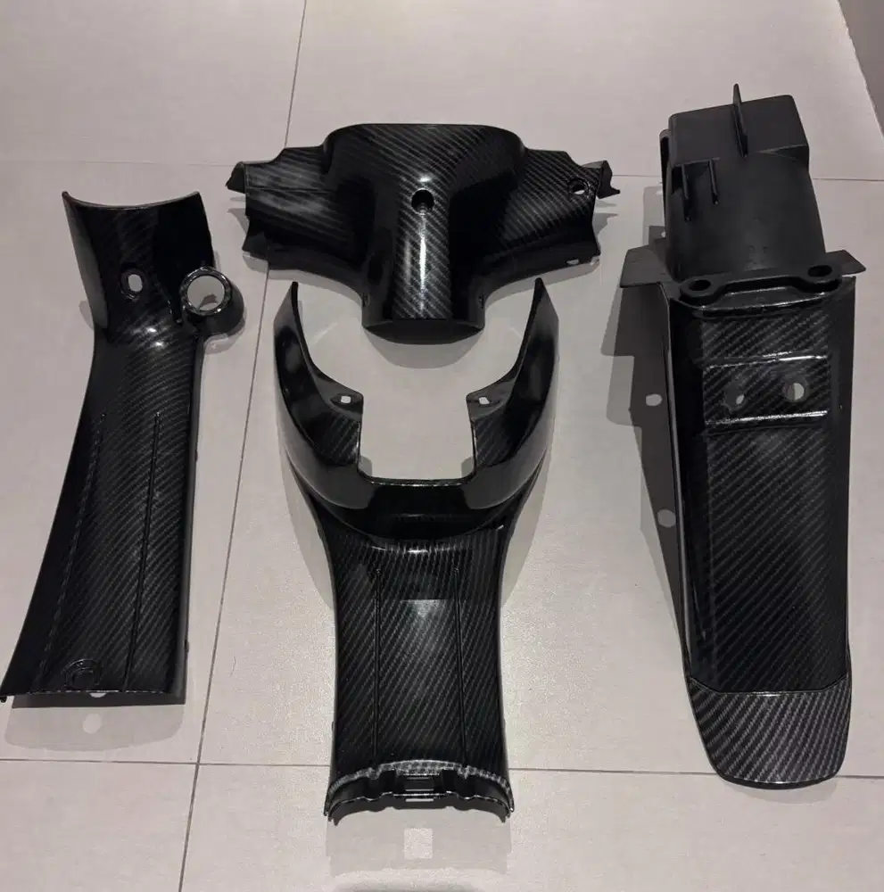 Body Kasar F1ZR motif carbon