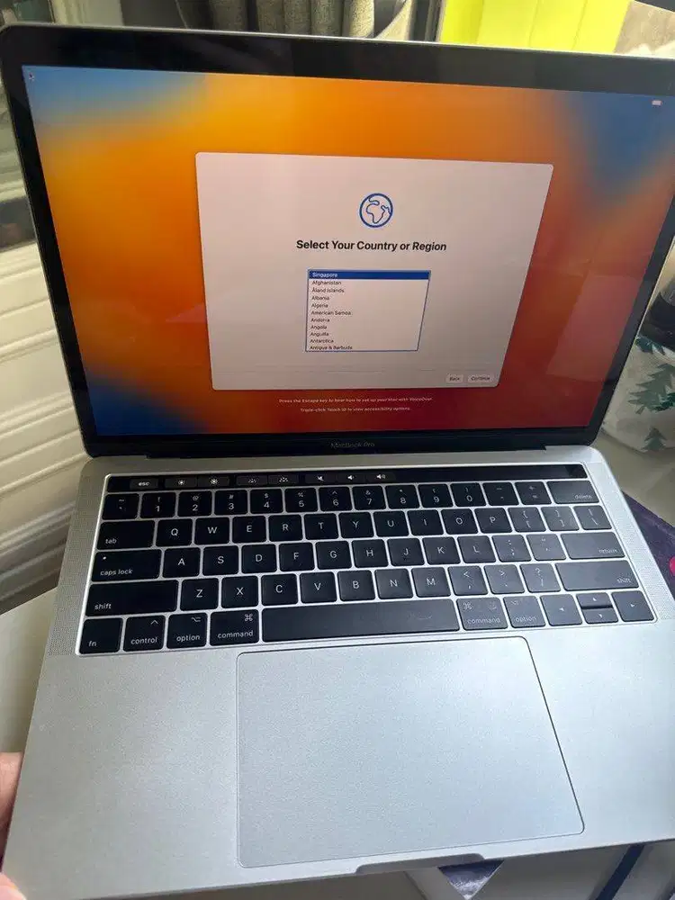Macbook Pro 13 Inch 2017 Touchbar (8 GB - 256 SSD)
