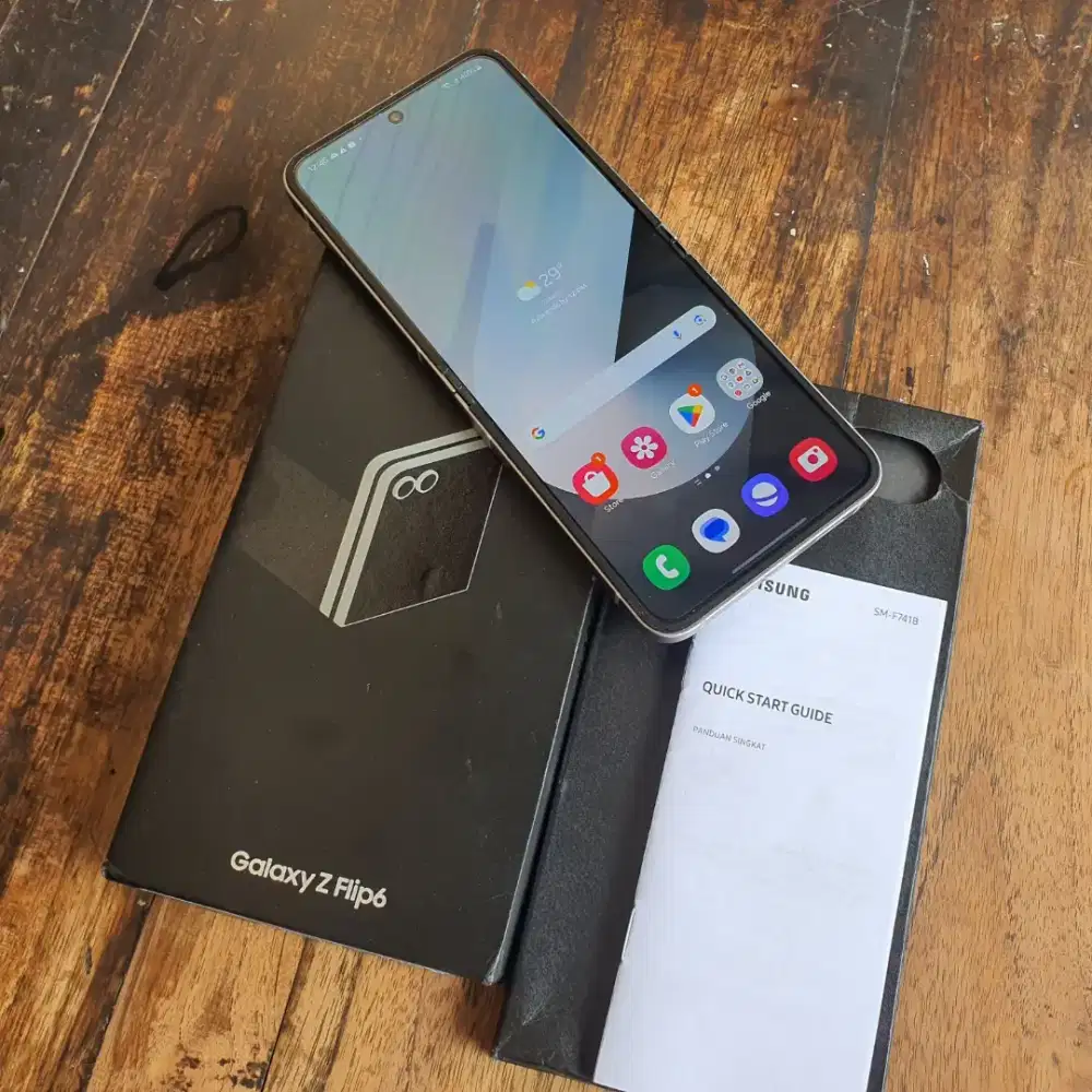 Samsung Z Flip6 5G 512 Silver Like New Garansi SEIN Galaxy Flip 6