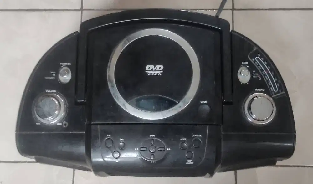 Dijual Murah Boombox Radio/TV/DVD Merk TEAC Bekas