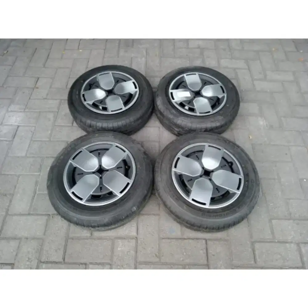 VELG MOBIL STD WULING AIREV RING12 PCD 4x100 + BAN GRENNMAX 145 70 R12