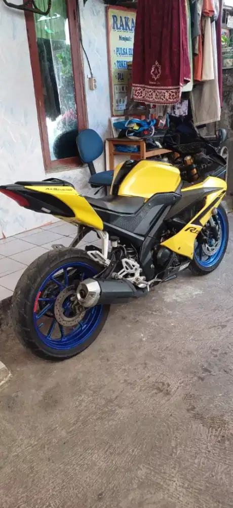 R15 V3 2018 plat B dki  selatan
