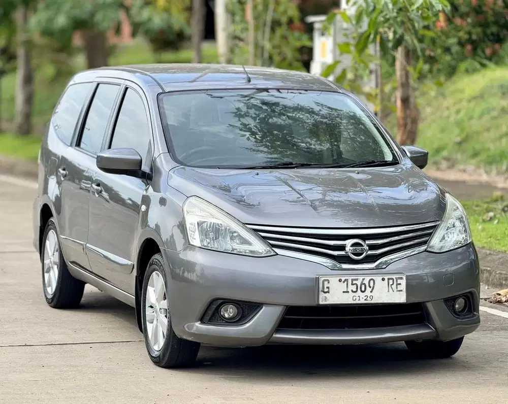 Grand livina 2013 xv automatic low km