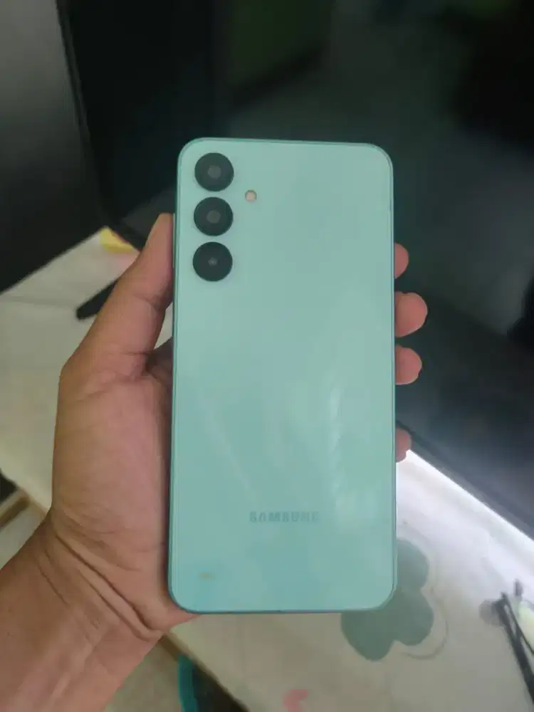 Samsung A16 5G 8/256 minus lcd