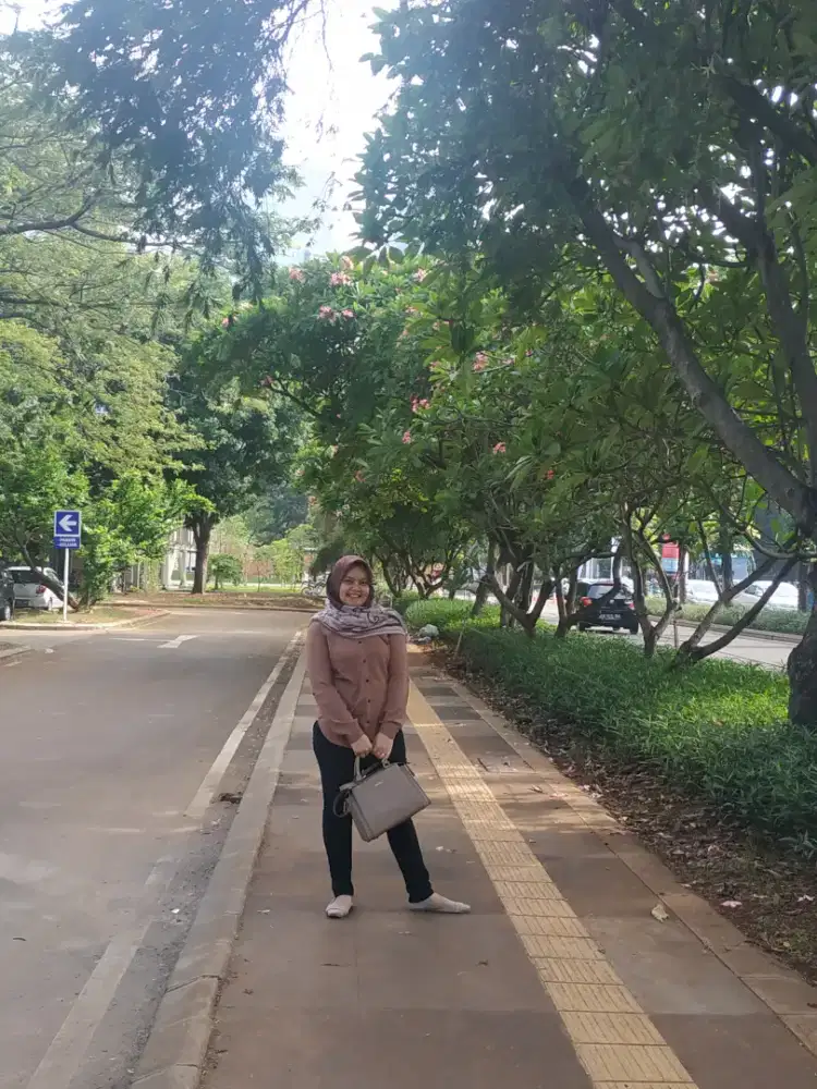 Cari loker apa aja yang penting halal.