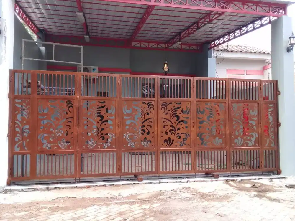 Dijual Cepat Rumah istimewa 2 lantai siap pakai dan sangat BU