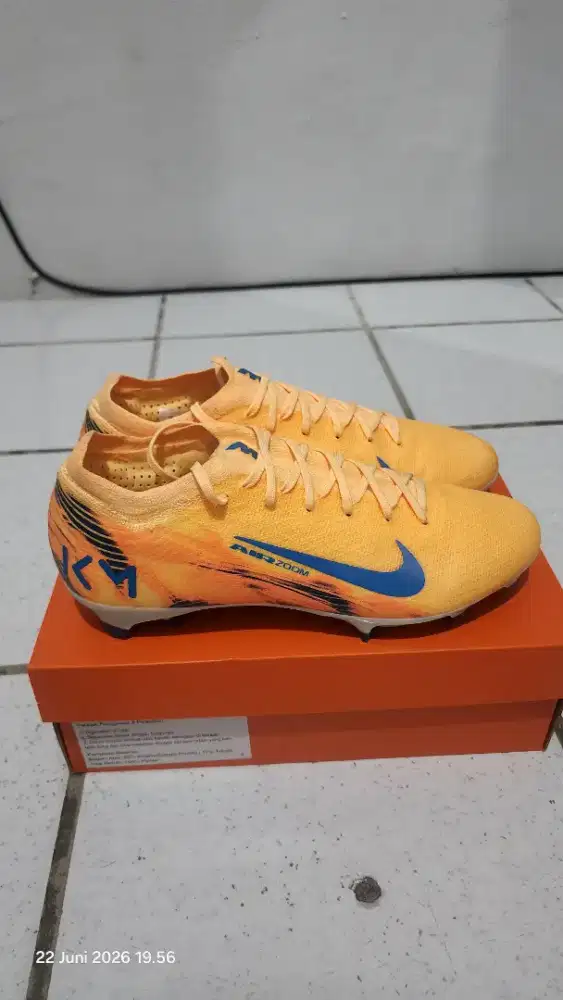 Sepatu bola nike mercurial vapor 16 Pro FG x kylian mbappe size 42