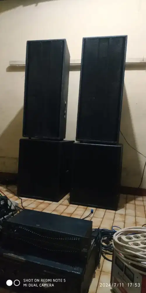 Speaker Pasif Semi Lapangan 5000 Watt