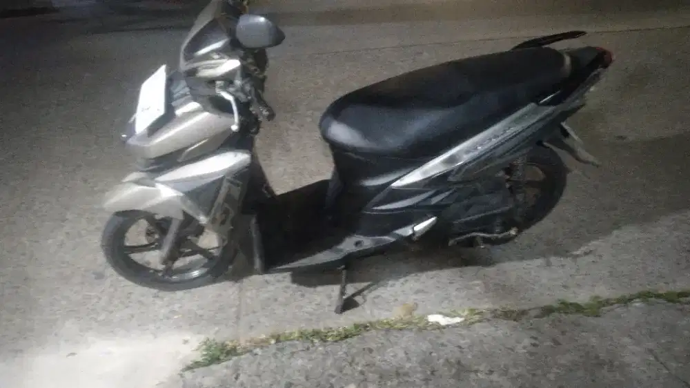 Di jual motor yamaha soul gt tahun 2015 surat komplet pajak off