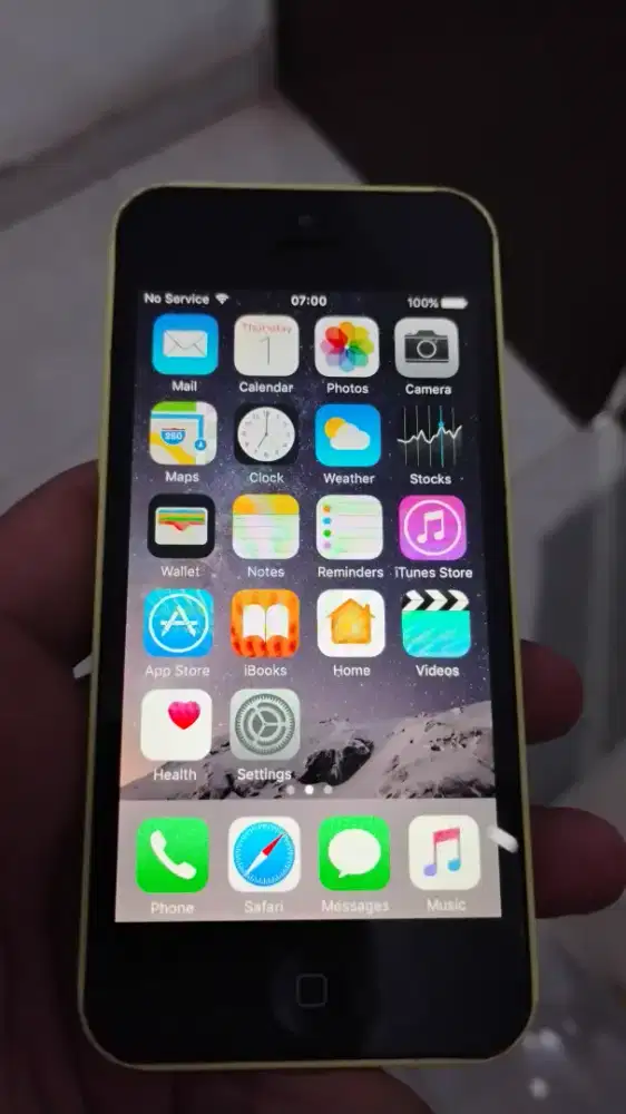 iPhone 5c - Yellow 8/32Gb (Bisa Nego)