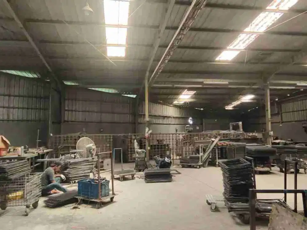 Gudang + Workshop + 2 Ruko Gandeng di Jababeka 2