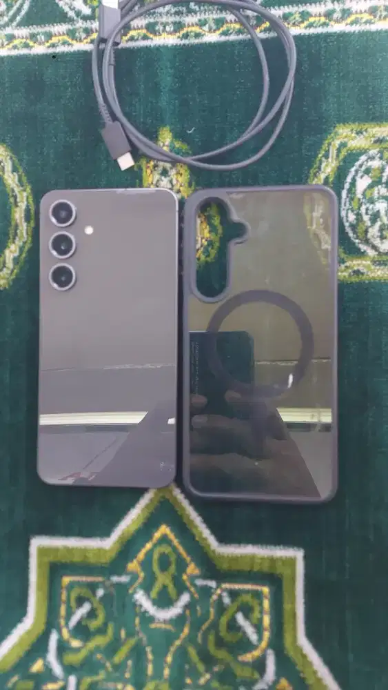 Samsung S24 FE ramv8/256 gb