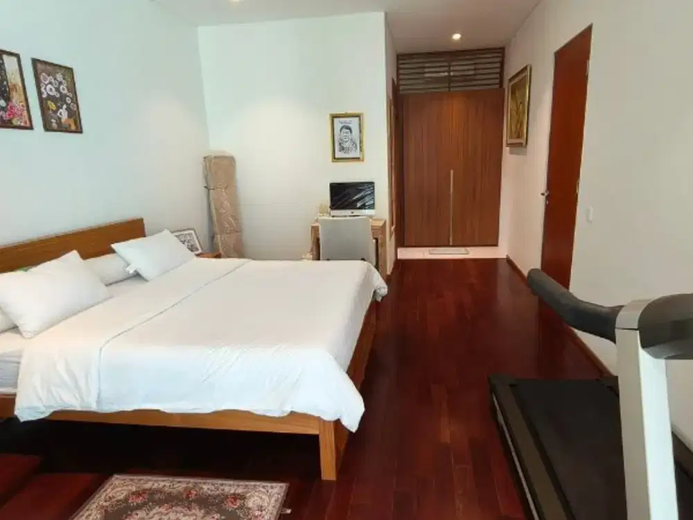 VILLA COZY DENGAN TAMAN LUAS DI SEMINYAK BADUNG - Thumbnail 9