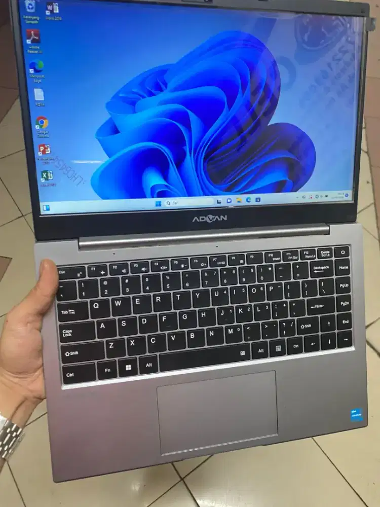 Laptop Advan soulmate 1405