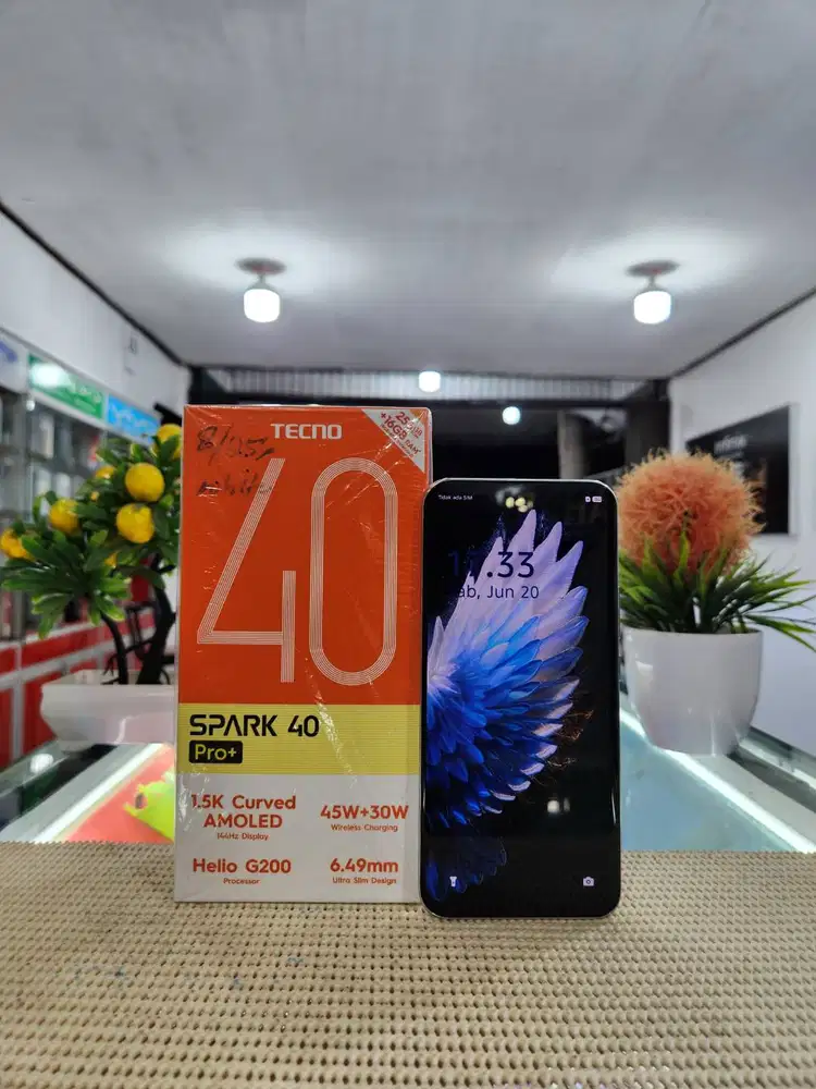 Tecno Spark 40 Pro + Ram 8+8Gb/ 256Gb Super Like New Pemakaian 1 Bulan