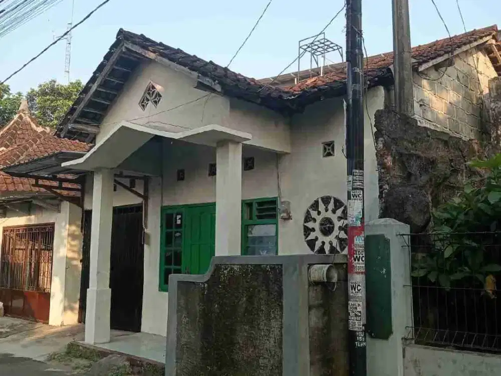RUMAH KONTRAKAN DI DEKAT KAMPUS UII FE CONDONGCATUR SLEMAN YOGYAKARTA