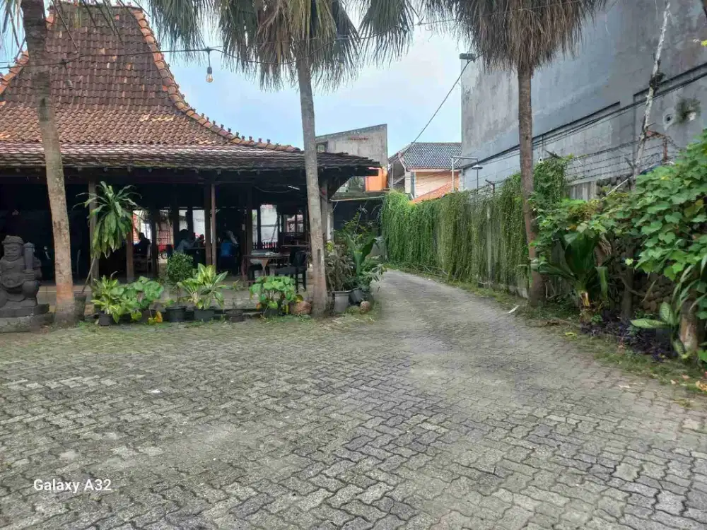 DIJUAL MURAH EX RESTORAN STRATEGIS DI CILANDAK KKO – JAKARTA SELATAN