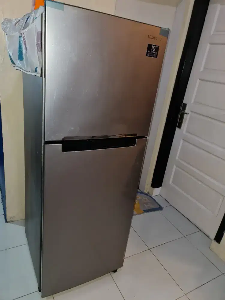 Kulkas samsung dingiin beku
