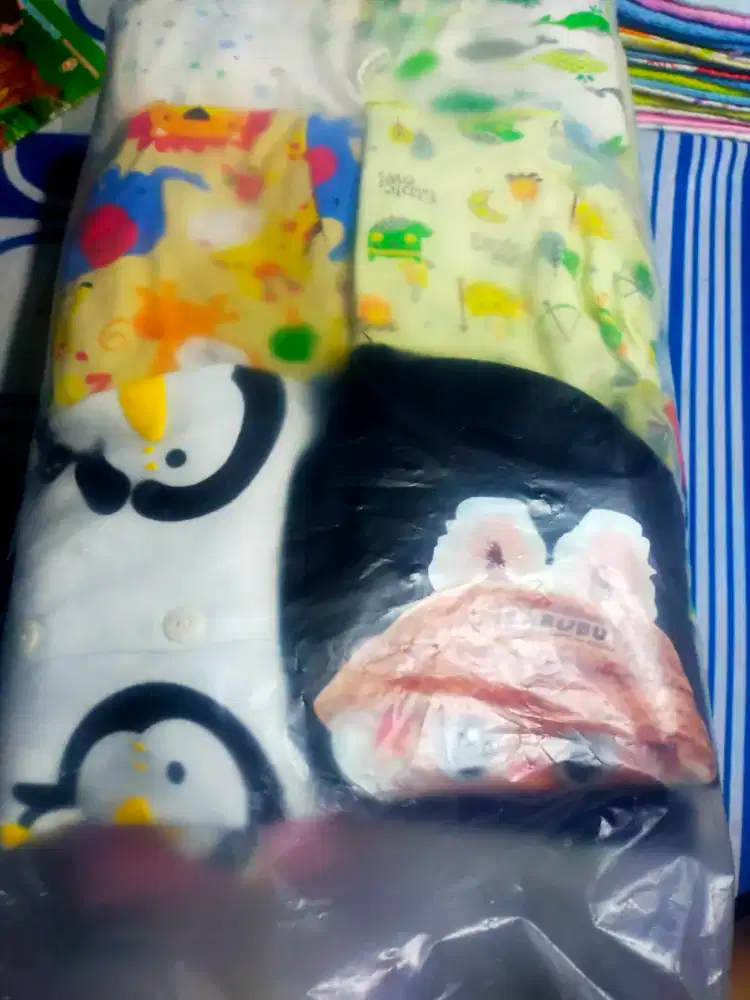 Baju bayi dan popok